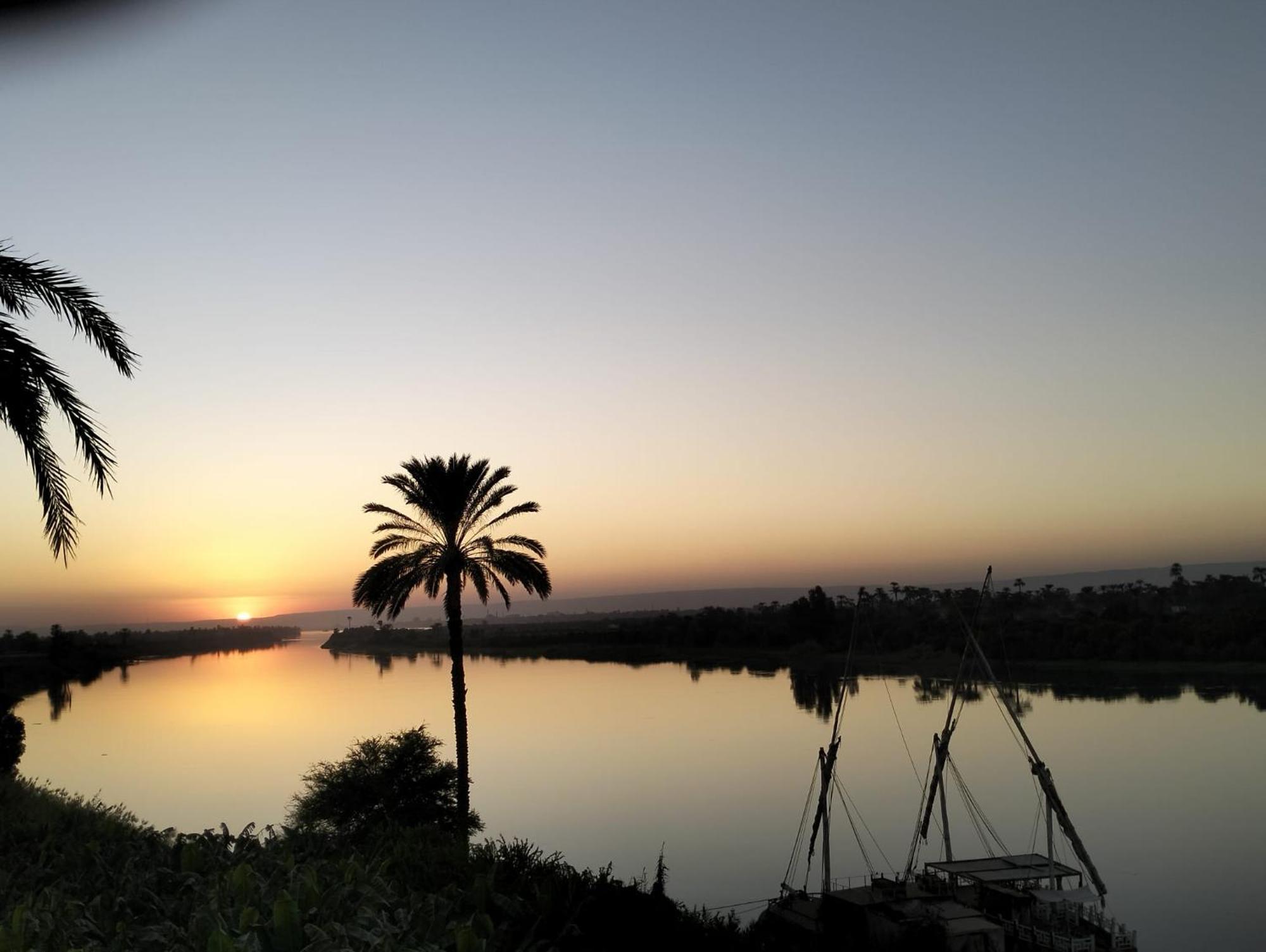 Eyaru Palace Nile View Luxor Exteriör bild